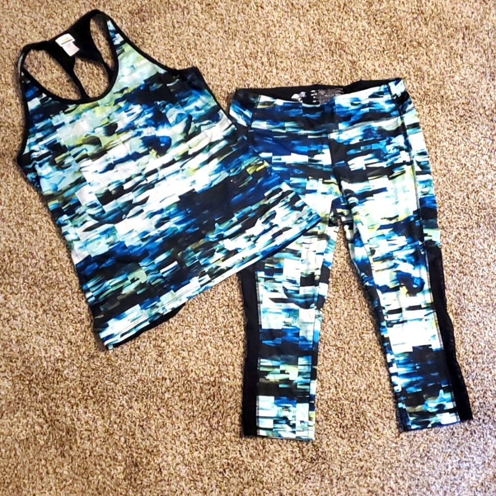 Size medium workout outfit